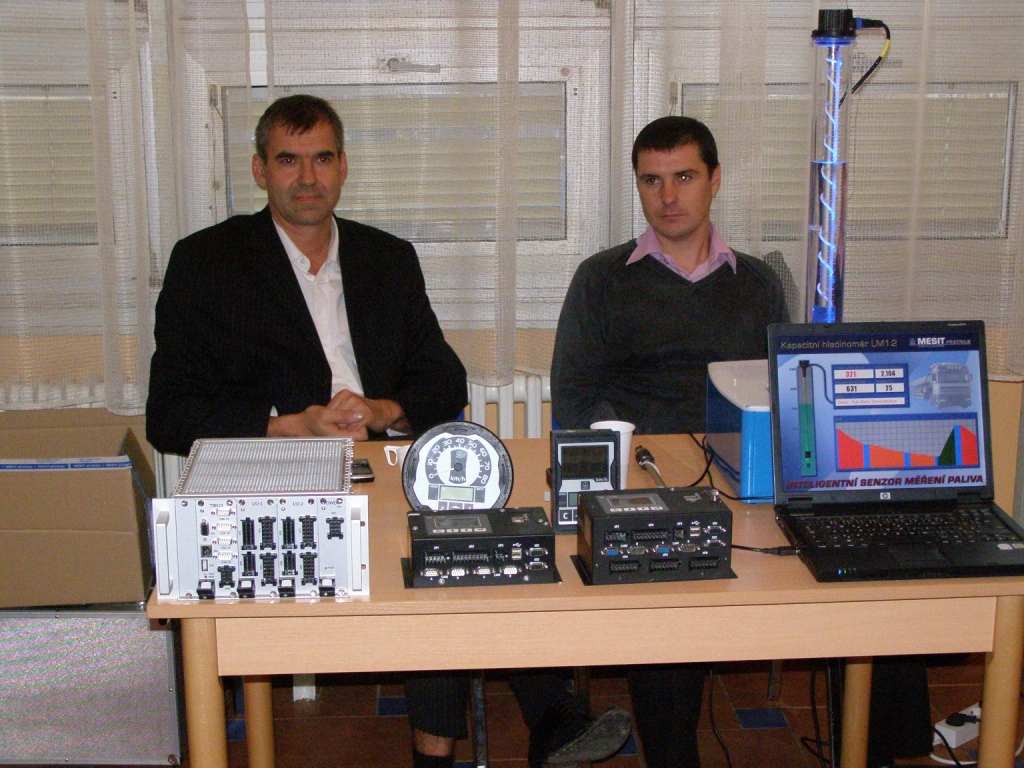 Popis: G:\SYNCH_G\Dokumenty2\web\_stranka VTSZU\VTSZU_NEW_frontpage2\SETRAS2013\foto\upr\PB060898.JPG